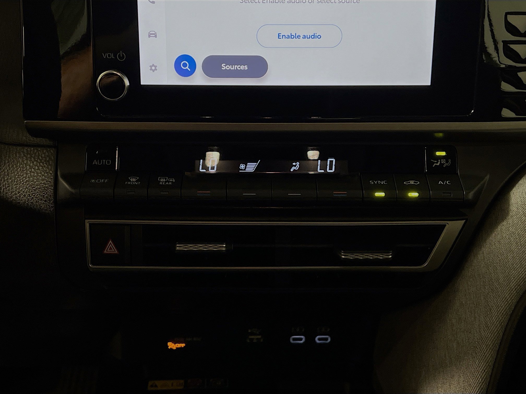 Used 2025 Toyota Camry LE image 26