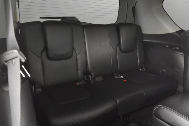 Used 2016 INFINITI QX80 4WD w/ Driver's Assistance Package image 21