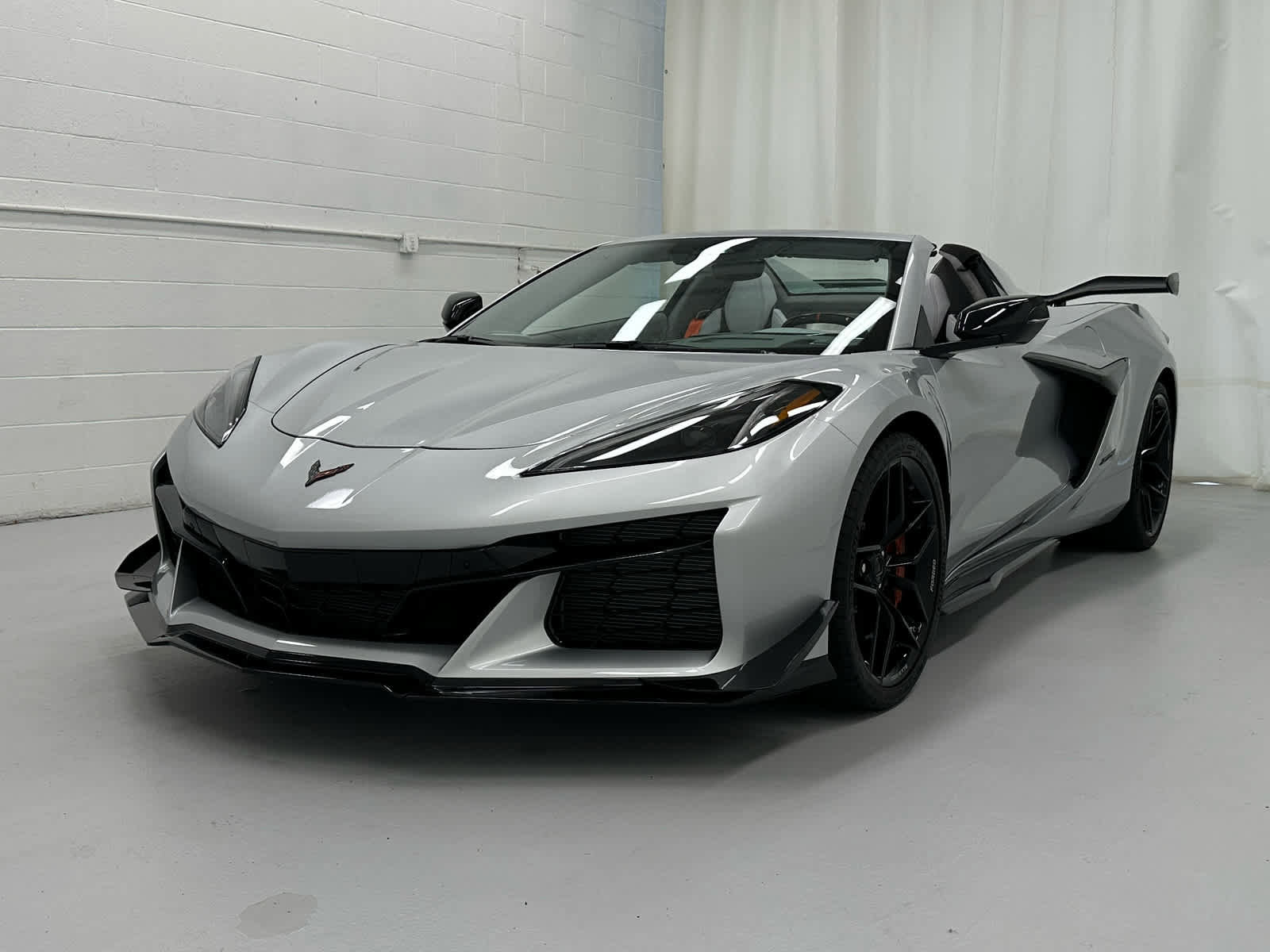Used 2026 Chevrolet Corvette Z06 RWD image 4
