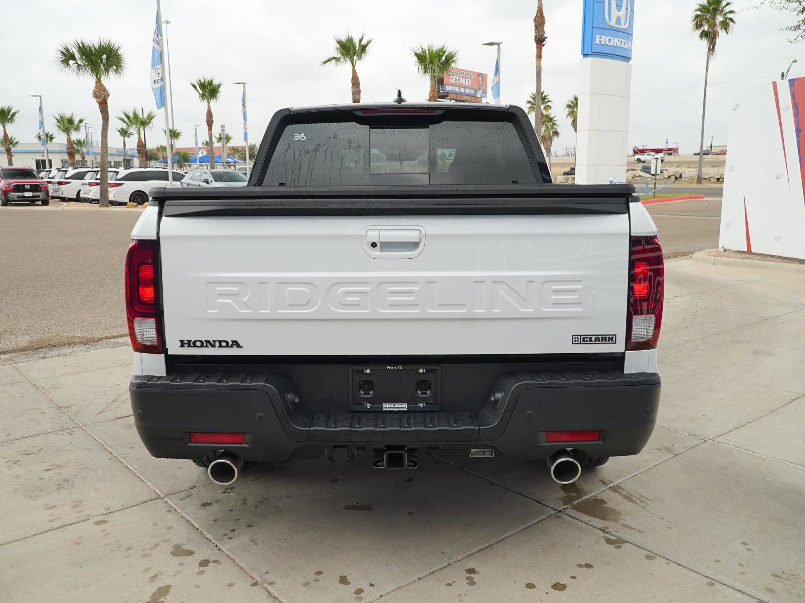 New 2026 Honda Ridgeline Black Edition image 6