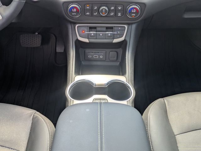 Used 2024 GMC Terrain Denali w/ Denali Premium Package image 20