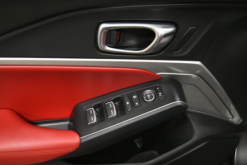 Used 2025 Acura Integra A-Spec image 12