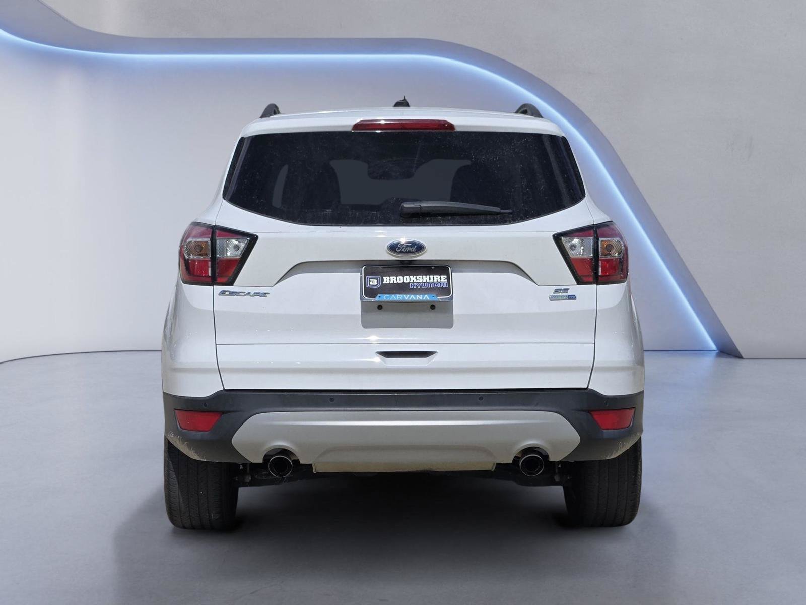 Used 2017 Ford Escape SE w/ Equipment Group 201A AWD/4WD image 7