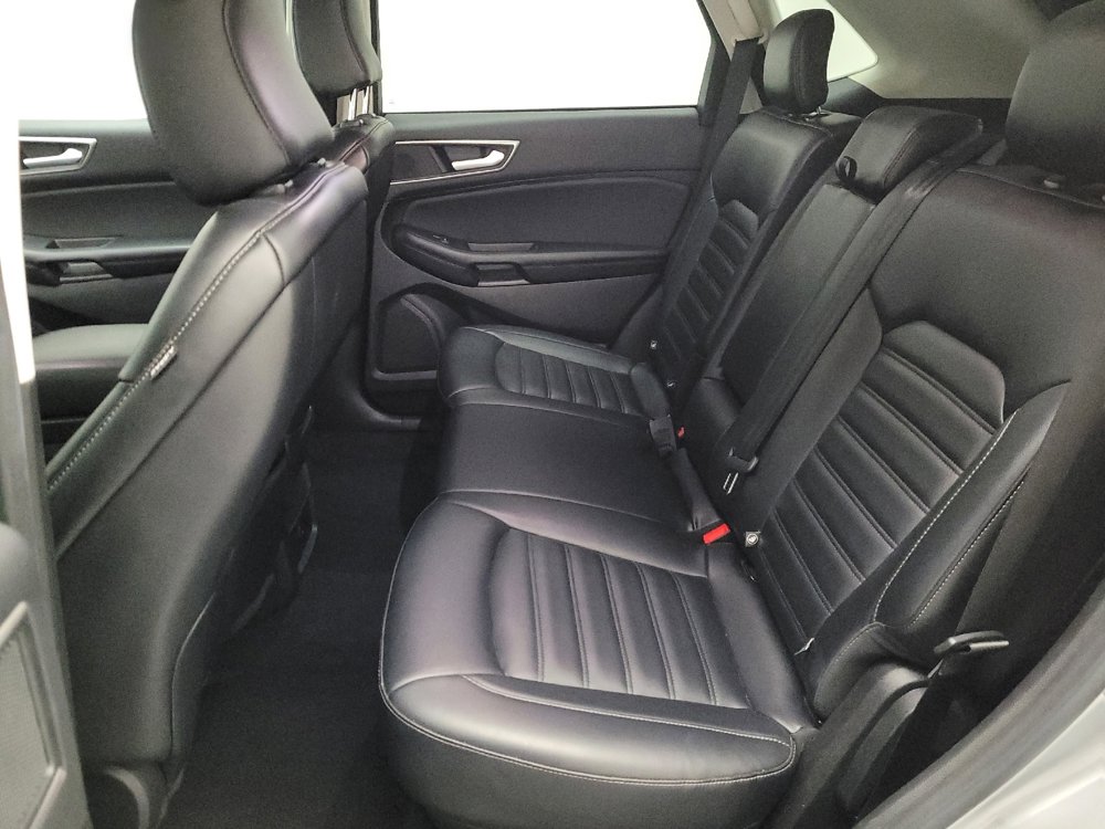 Used 2023 Ford Edge SEL image 18