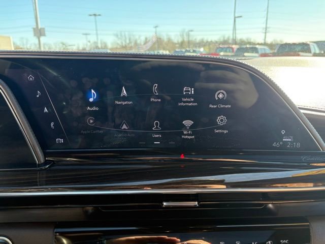 Used 2021 Cadillac Escalade ESV Premium Luxury w/ Performance Package image 16