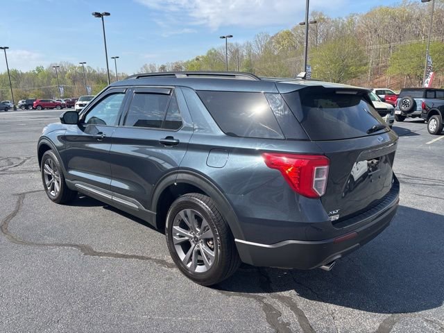 Used 2023 Ford Explorer XLT w/ Equipment Group 202A image 4