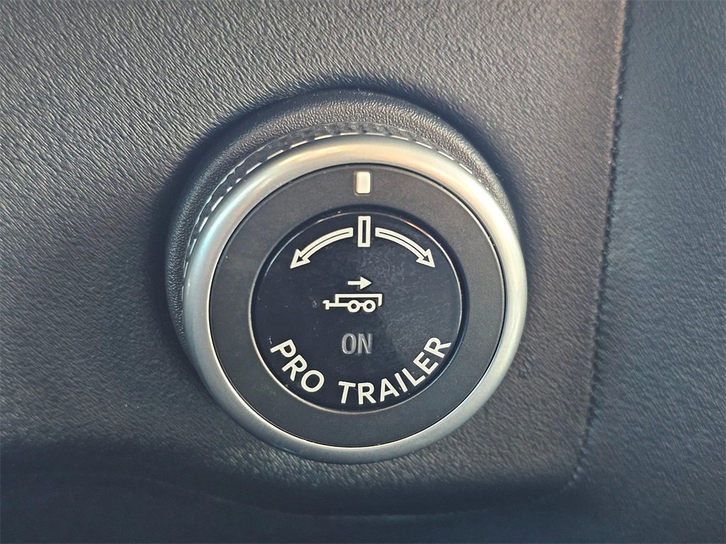 Used 2025 Lincoln Navigator L Reserve image 23