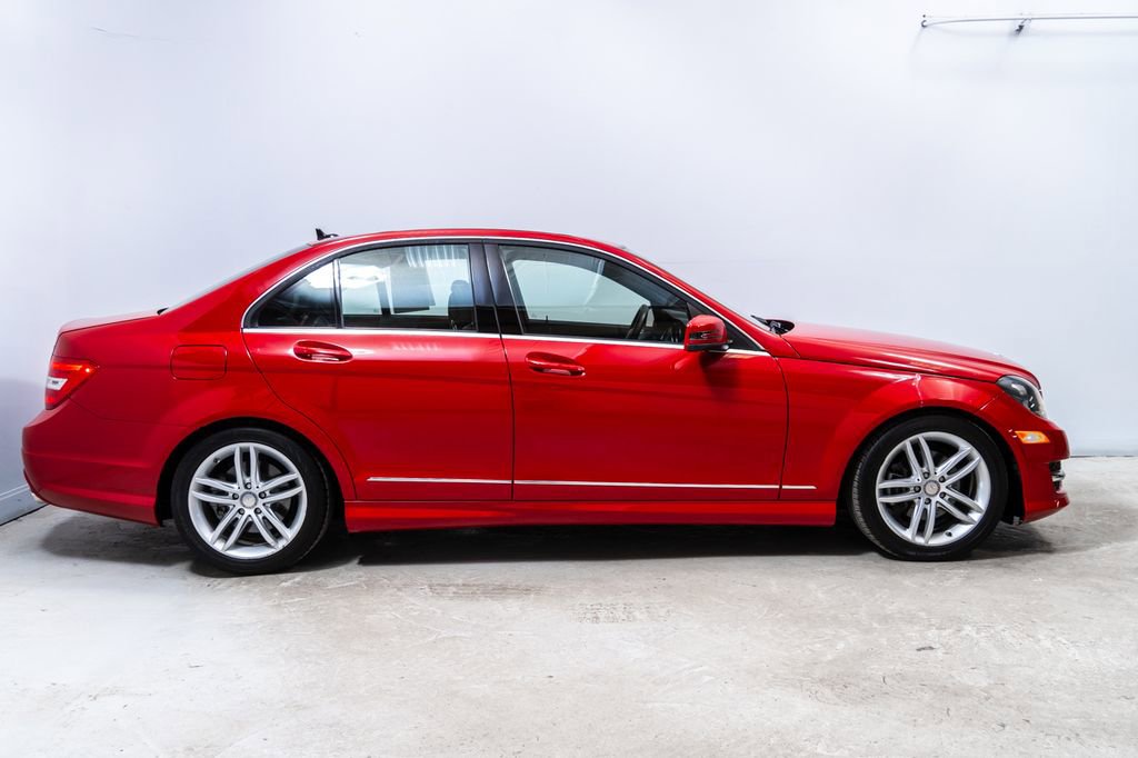 Used 2012 Mercedes-Benz C 300 4MATIC Sedan image 8
