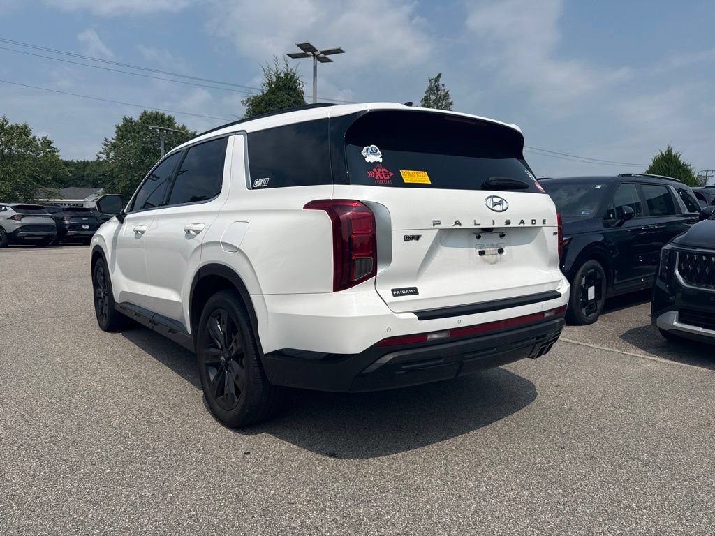 Used 2024 Hyundai Palisade XRT AWD/4WD image 3