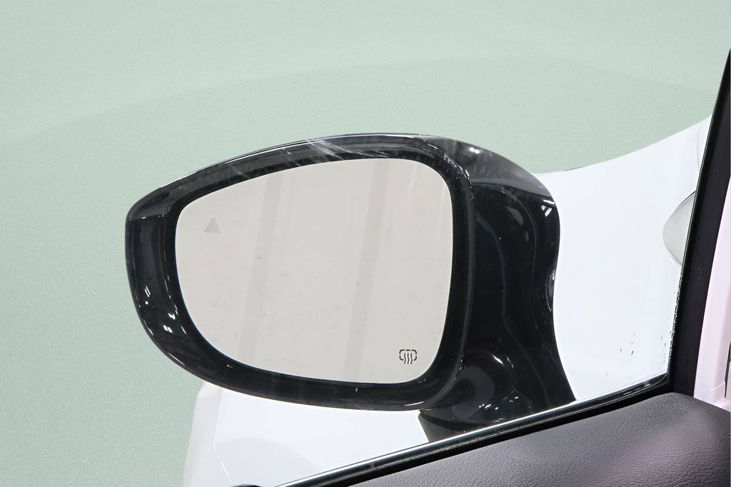 Used 2026 Chrysler Pacifica Select FWD image 22
