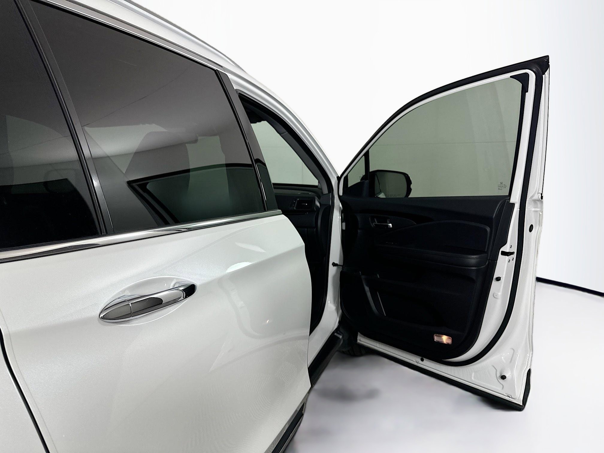 Used 2021 Honda Pilot Elite image 34