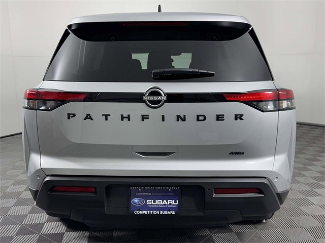 Used 2025 Nissan Pathfinder S image 9