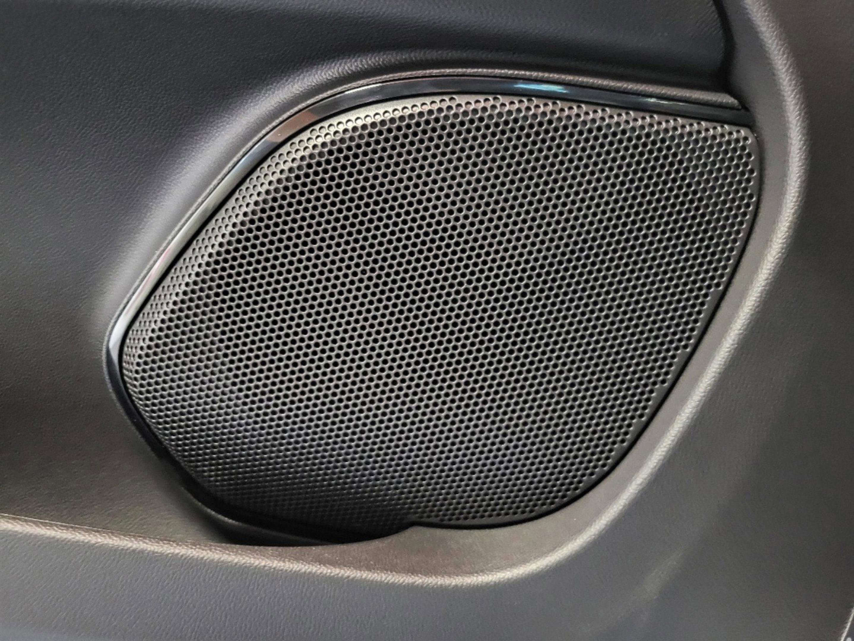 New 2025 Alfa Romeo Stelvio Sprint image 78