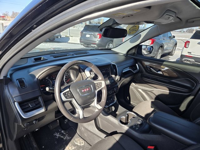 Used 2020 GMC Terrain SLE w/ Driver Convenience Package image 2