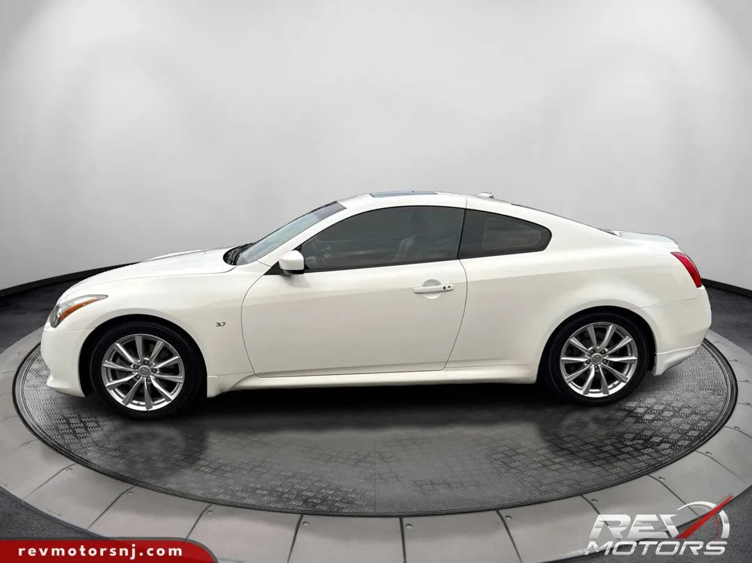 Used 2014 INFINITI Q60 Journey w/ Premium Package RWD image 2
