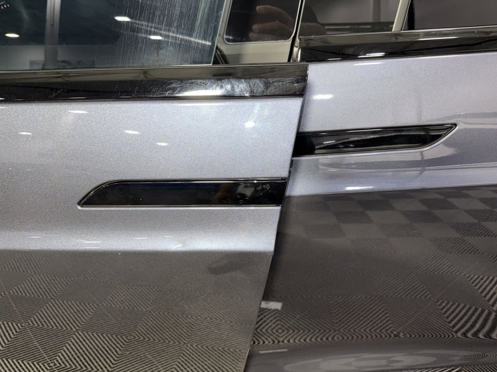 Used 2023 Tesla Model X image 16