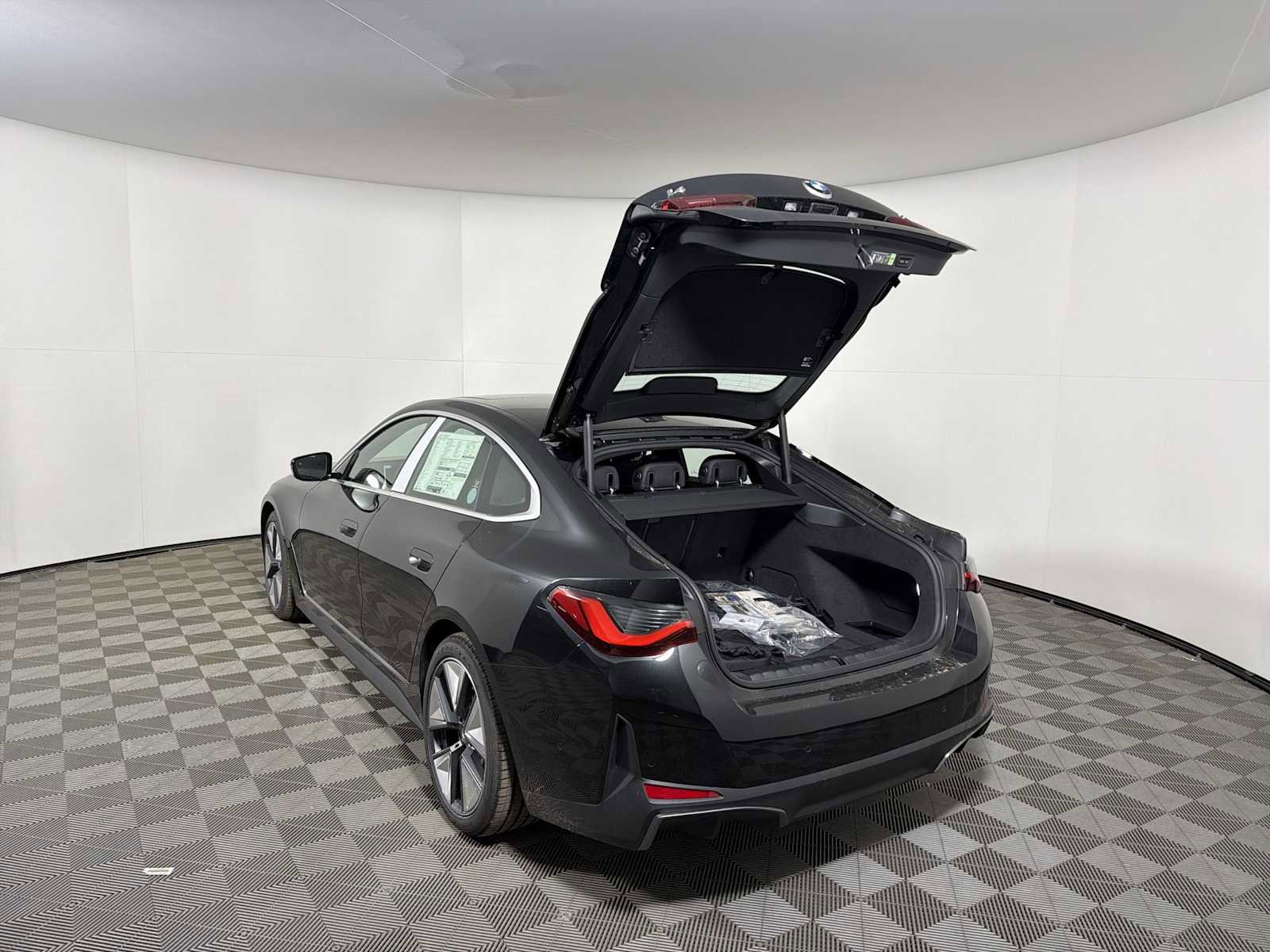 New 2026 BMW i4 xDrive40i w/ Premium Package image 19