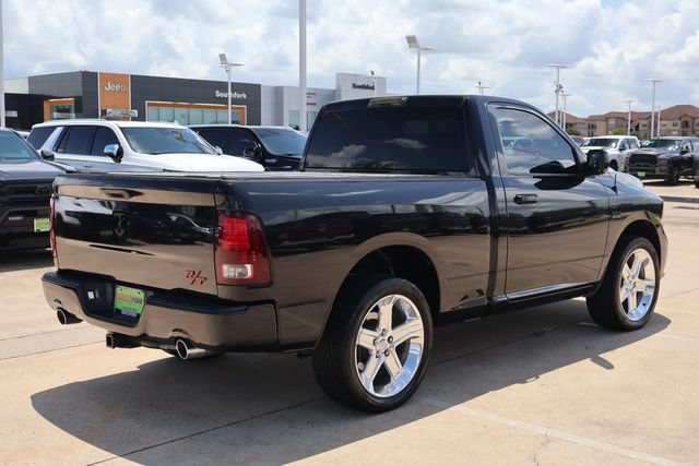 Used 2016 RAM 1500 Sport RWD image 7