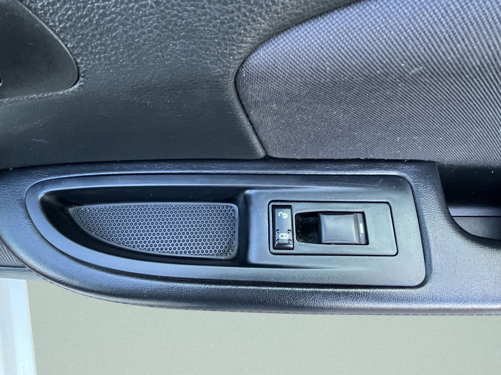 Used 2014 Chrysler 200 LX image 14
