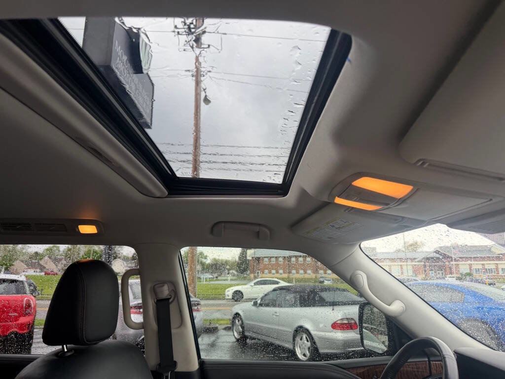 Used 2018 Nissan Armada SL w/ Premium Package AWD/4WD image 18