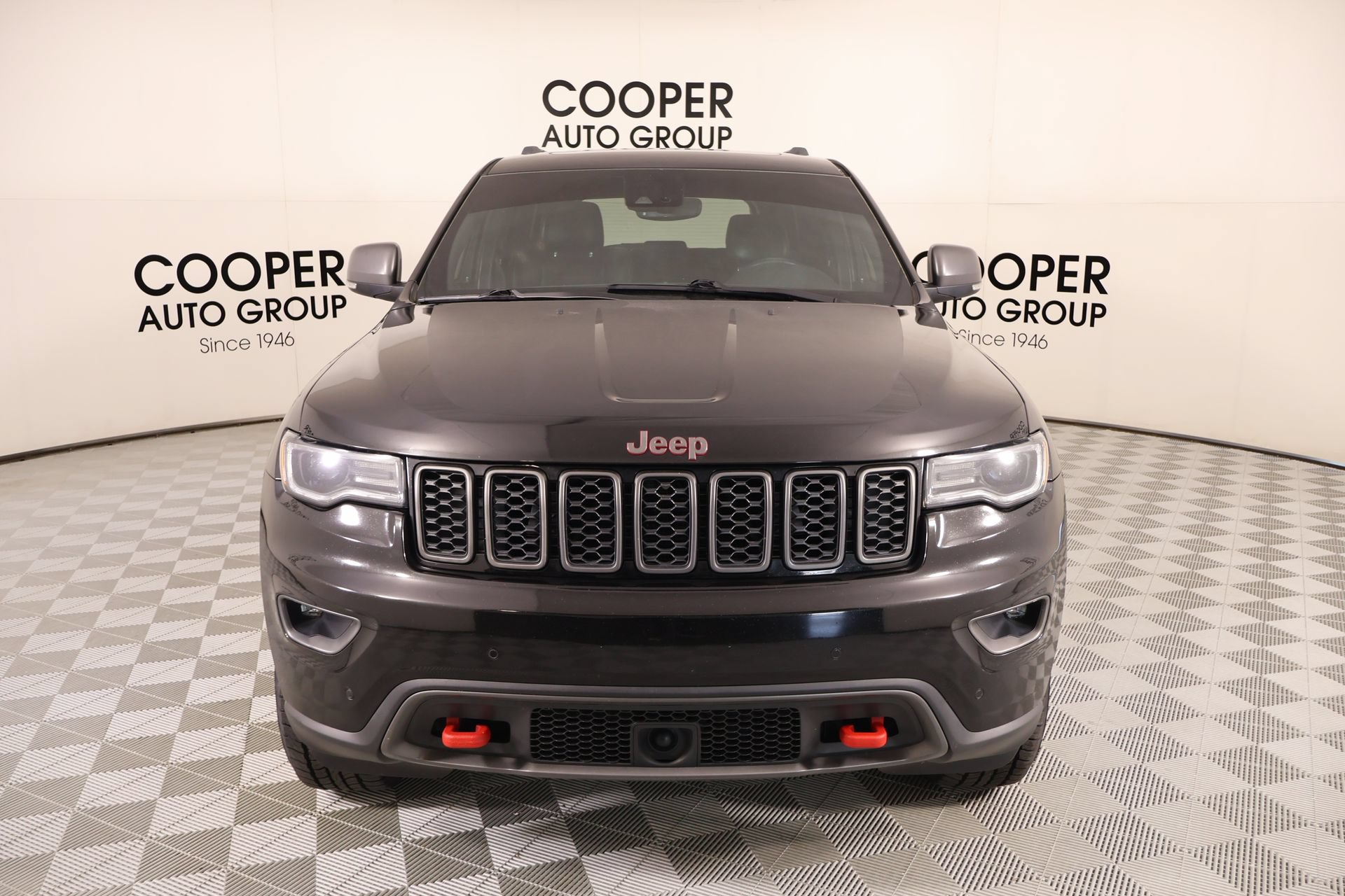 Used 2019 Jeep Grand Cherokee Trailhawk w/ Trailhawk Luxury Group AWD/4WD image 10