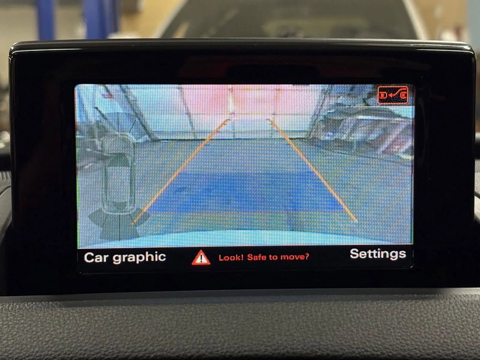 Used 2018 Audi Q3 2.0T Premium image 12