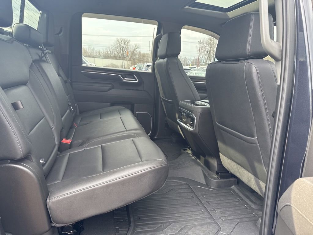 Used 2025 GMC Sierra 2500 SLT image 41