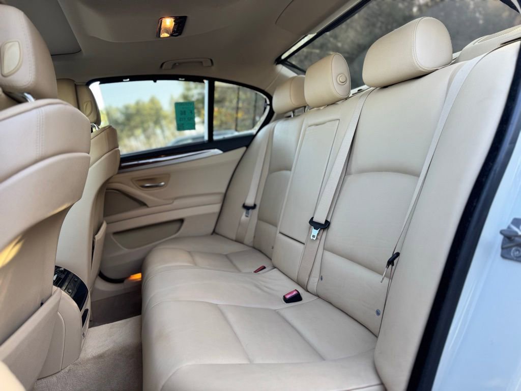 Used 2011 BMW 535i Sedan image 17
