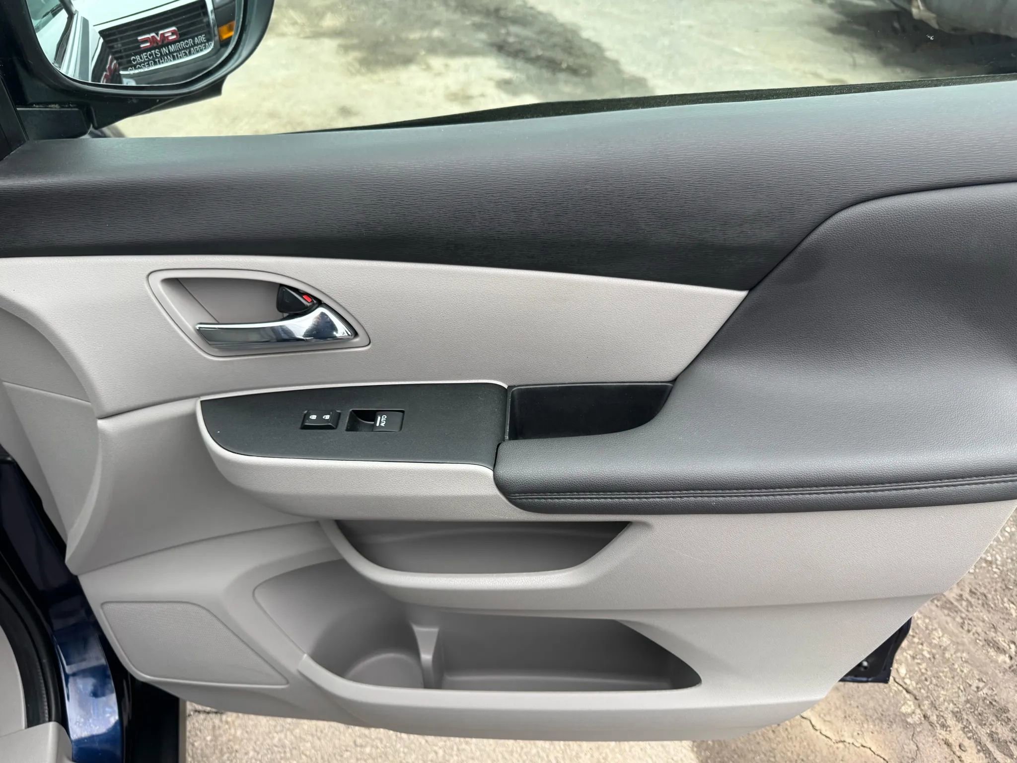 Used 2015 Honda Odyssey EX image 49