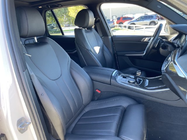 Used 2022 BMW X5 xDrive40i AWD/4WD image 26