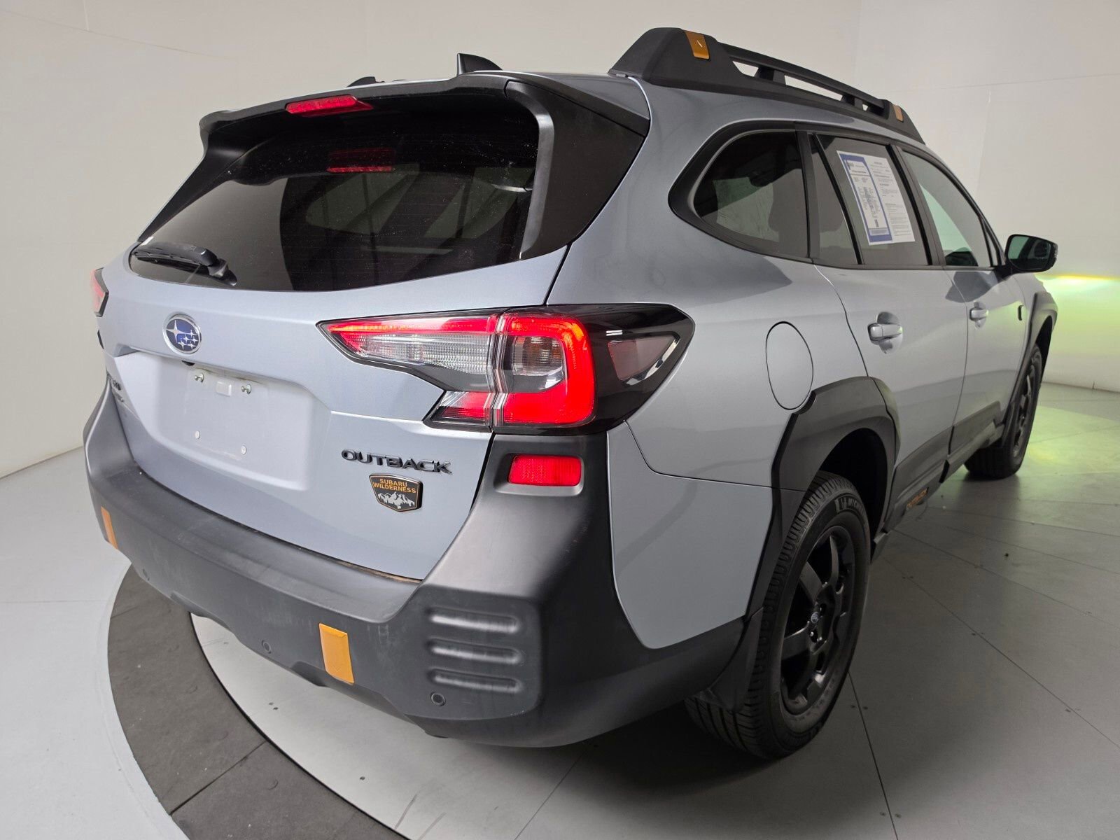 Used 2022 Subaru Outback Wilderness w/ Wilderness Package AWD/4WD image 5