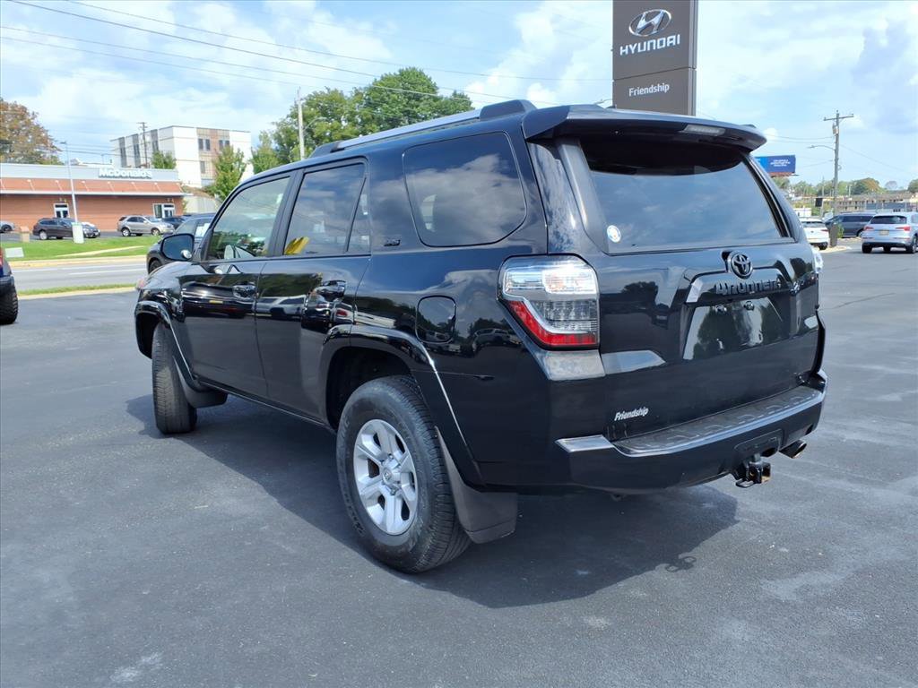 Used 2023 Toyota 4Runner SR5 Premium image 4