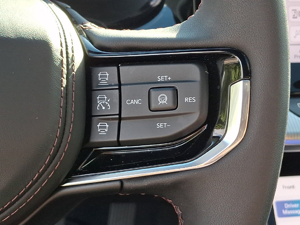 Used 2025 Jeep Wagoneer S Launch Edition AWD/4WD image 23