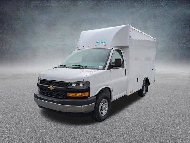 New 2026 Chevrolet Express 3500 w/ Power Convenience Package RWD image 8