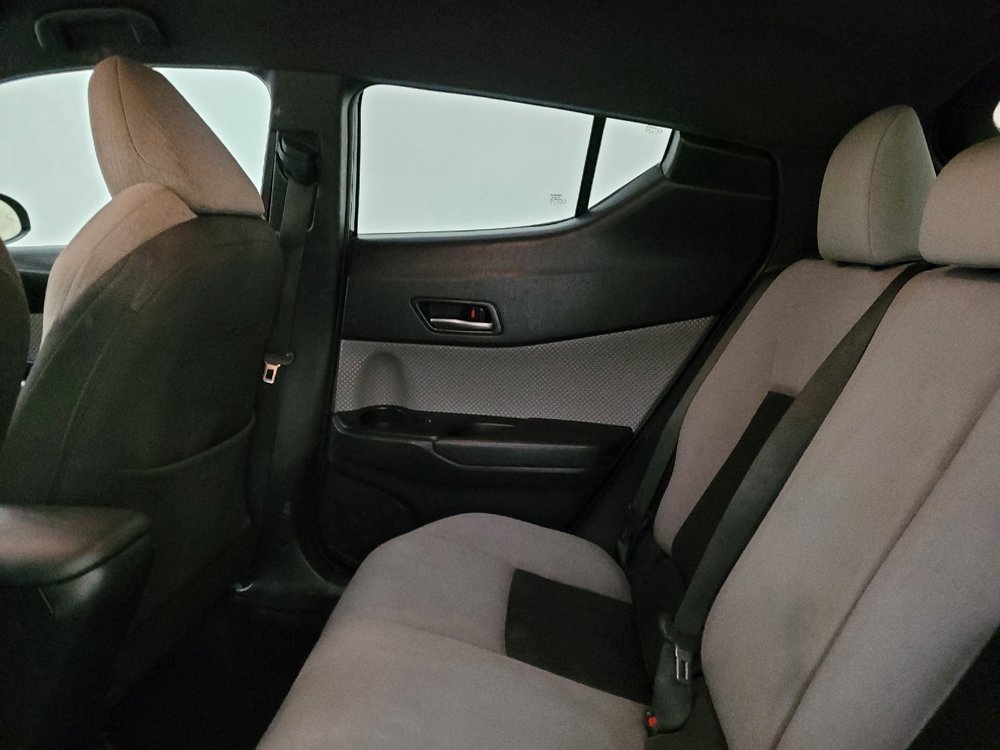 Used 2019 Toyota C-HR XLE image 18