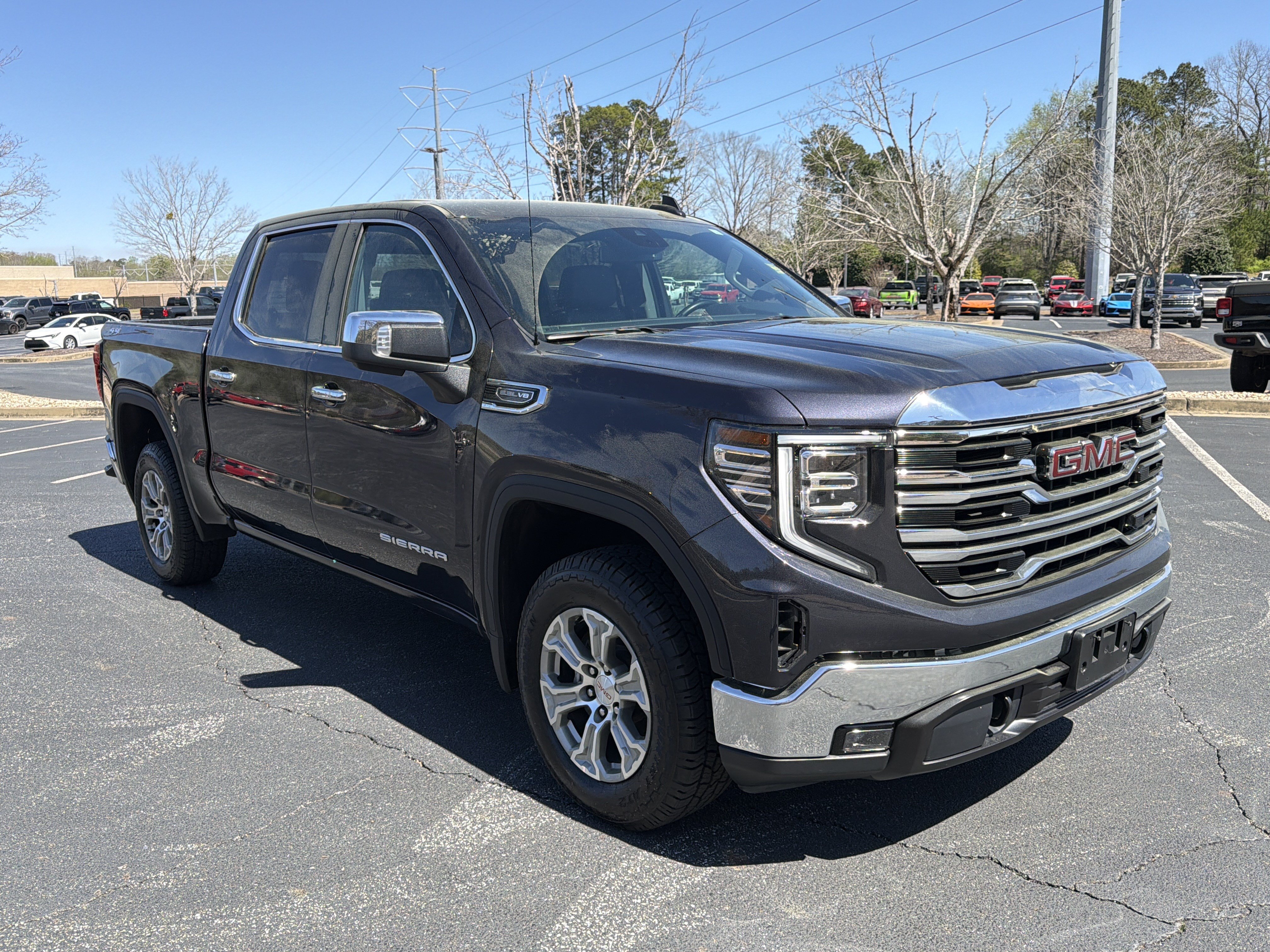 Used 2025 GMC Sierra 1500 SLT AWD/4WD image 3