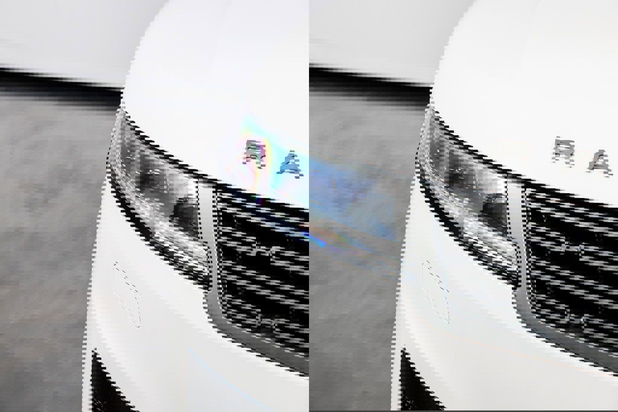 Used 2024 Land Rover Range Rover Sport Dynamic SE AWD/4WD image 3