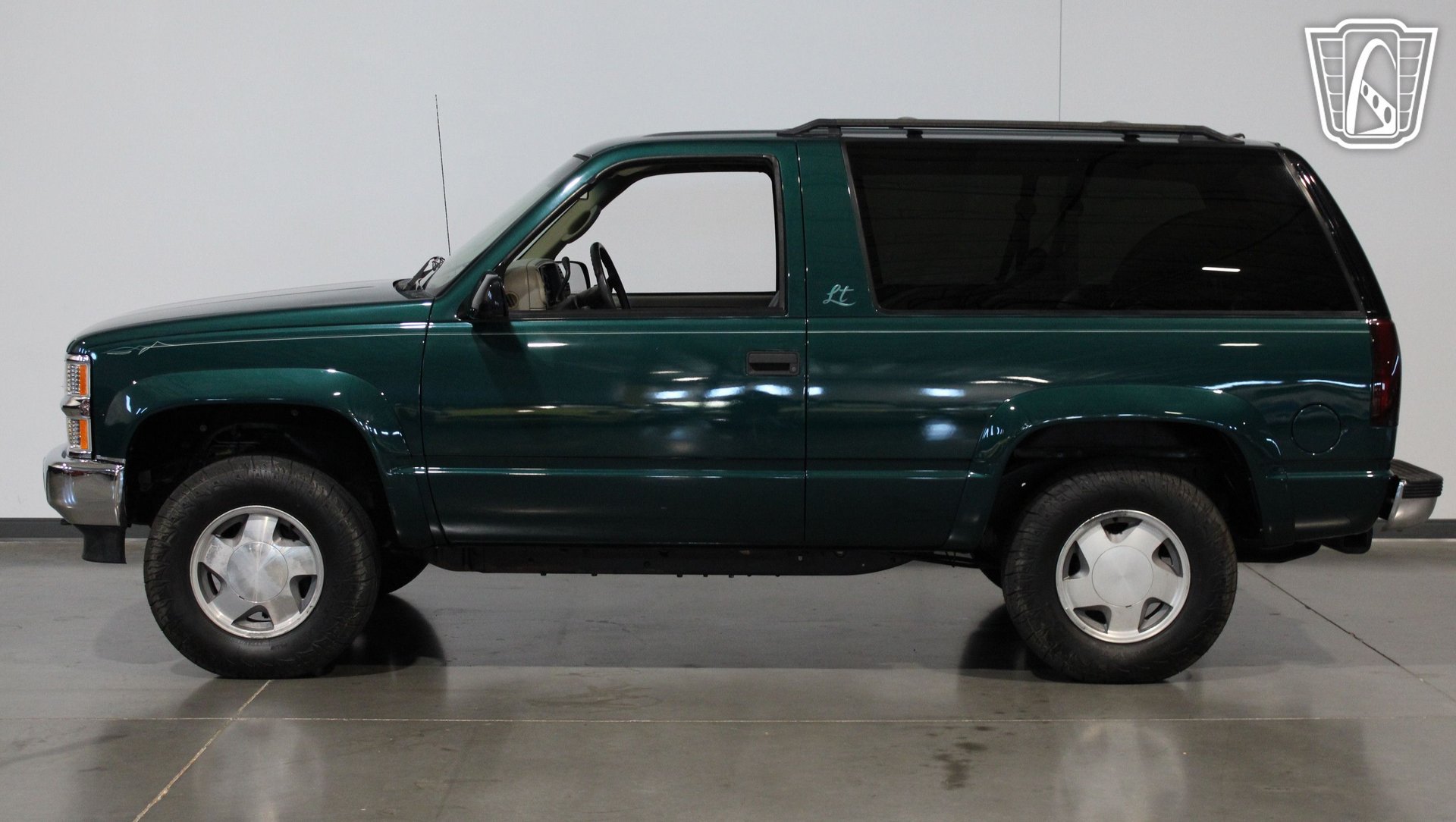 Used 1996 Chevrolet Tahoe 4WD 2-Door image 30