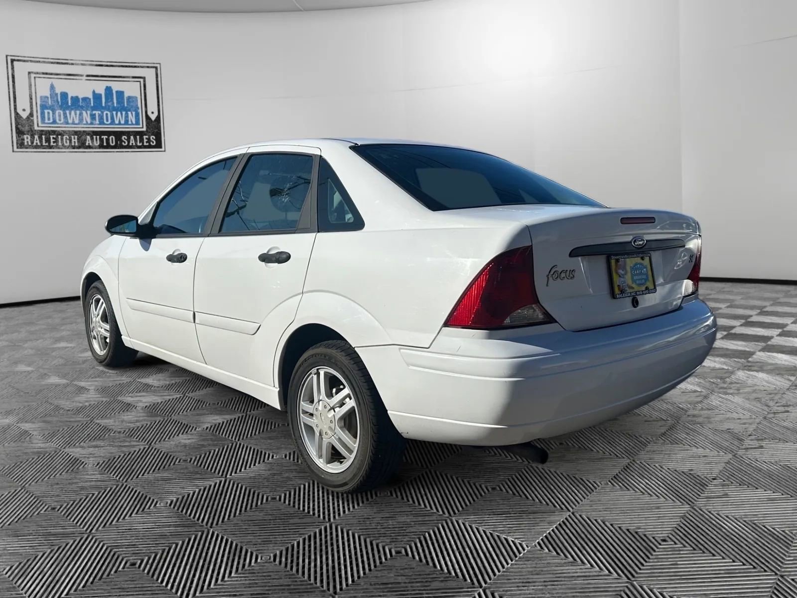 Used 2003 Ford Focus SE image 7