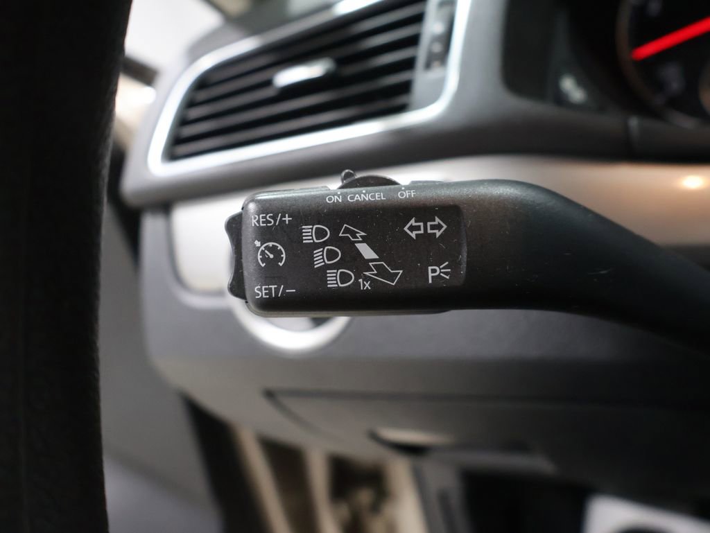 Used 2015 Volkswagen Passat 1.8T S image 30