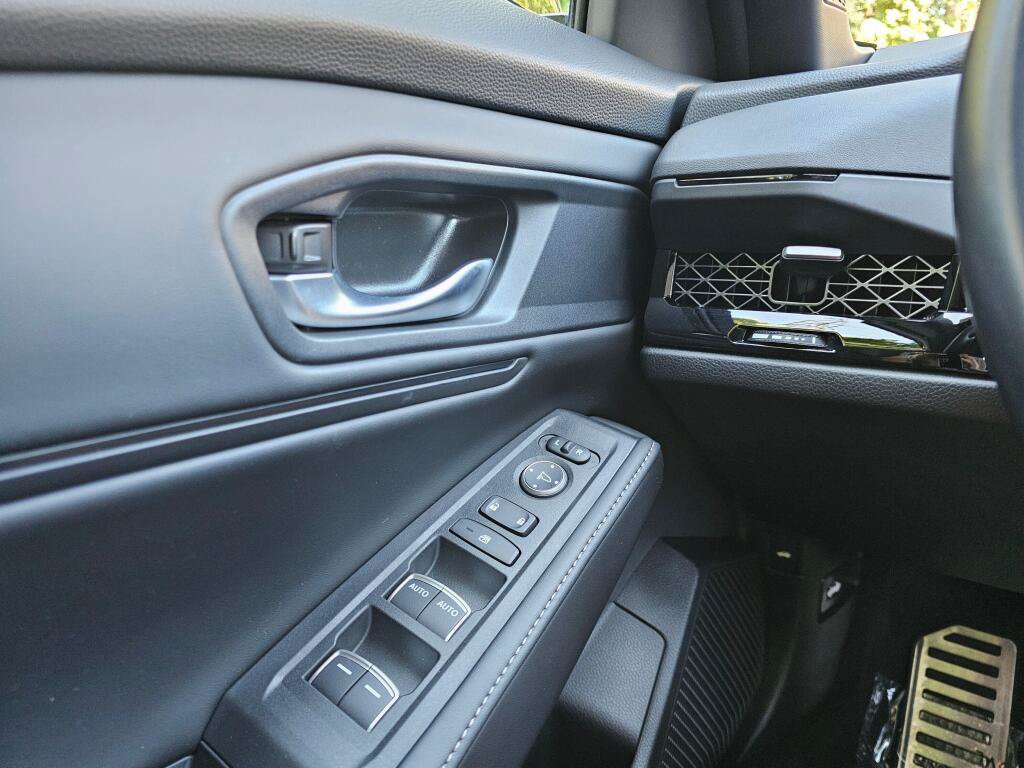 Used 2023 Honda Accord Sport image 32