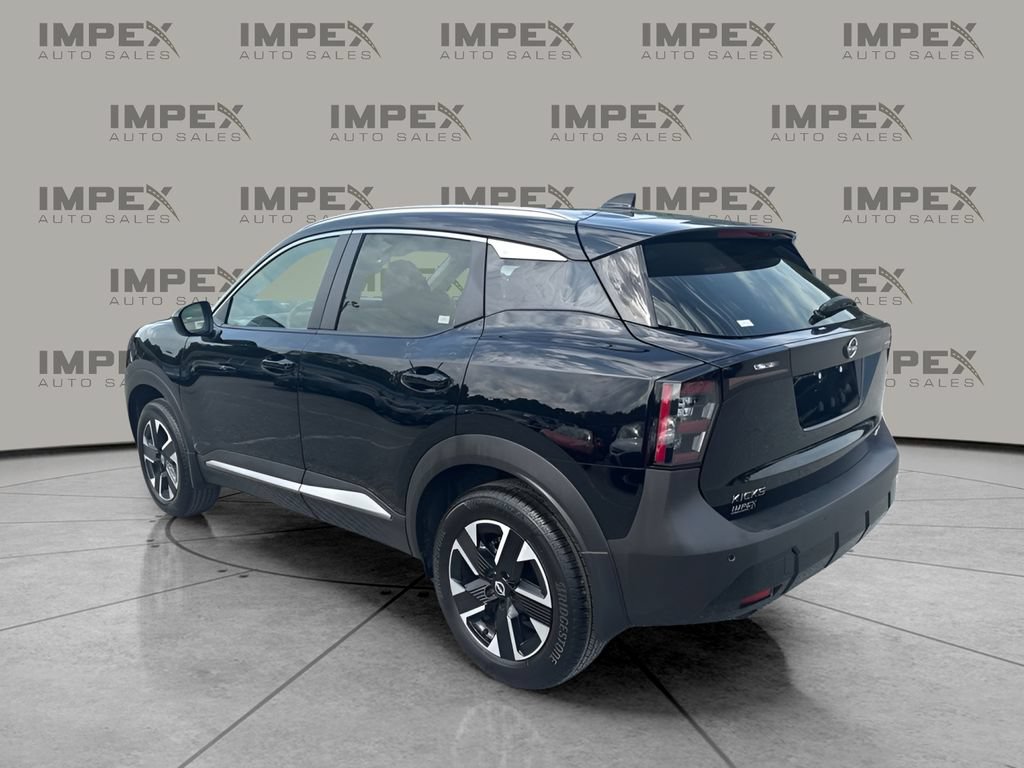 Used 2026 Nissan Kicks SV w/ SV Premium Package AWD/4WD image 2