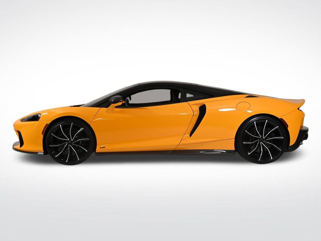 New 2025 McLaren GTS image 2