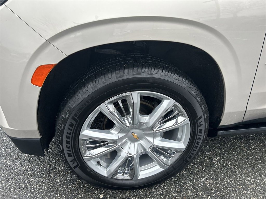 Used 2021 Chevrolet Tahoe High Country w/ Premium Package image 10