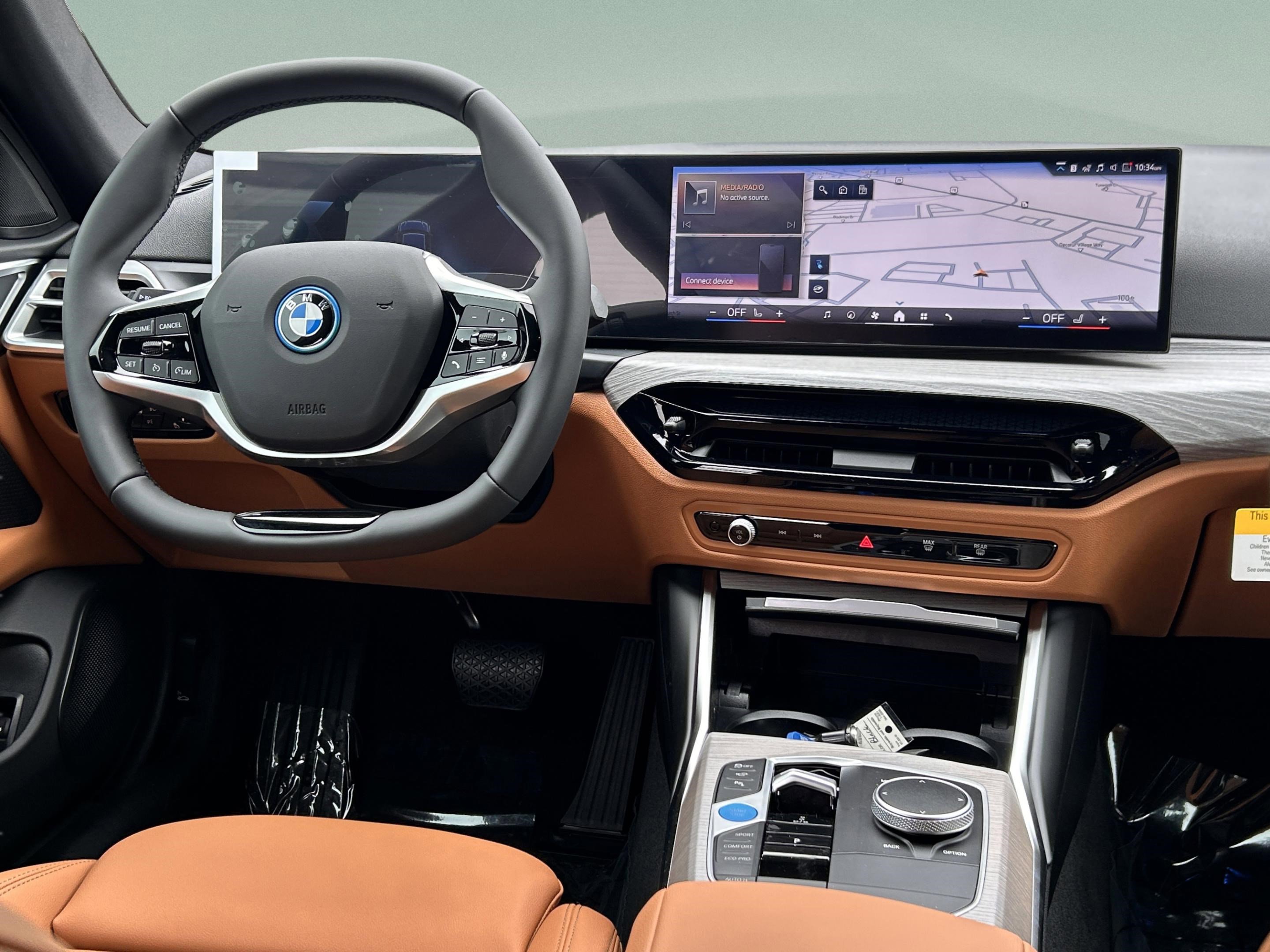 Used 2026 BMW i4 eDrive40 w/ Parking Assistance Package RWD image 9