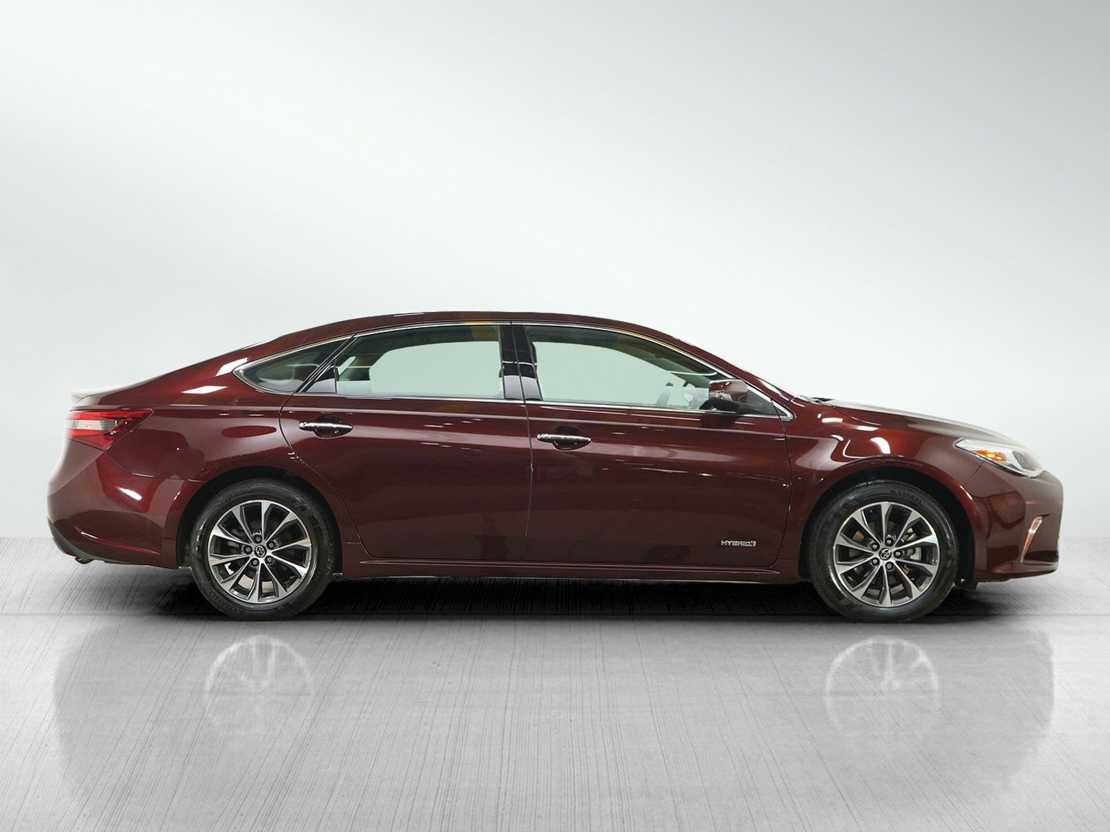 Used 2016 Toyota Avalon XLE Premium FWD image 6