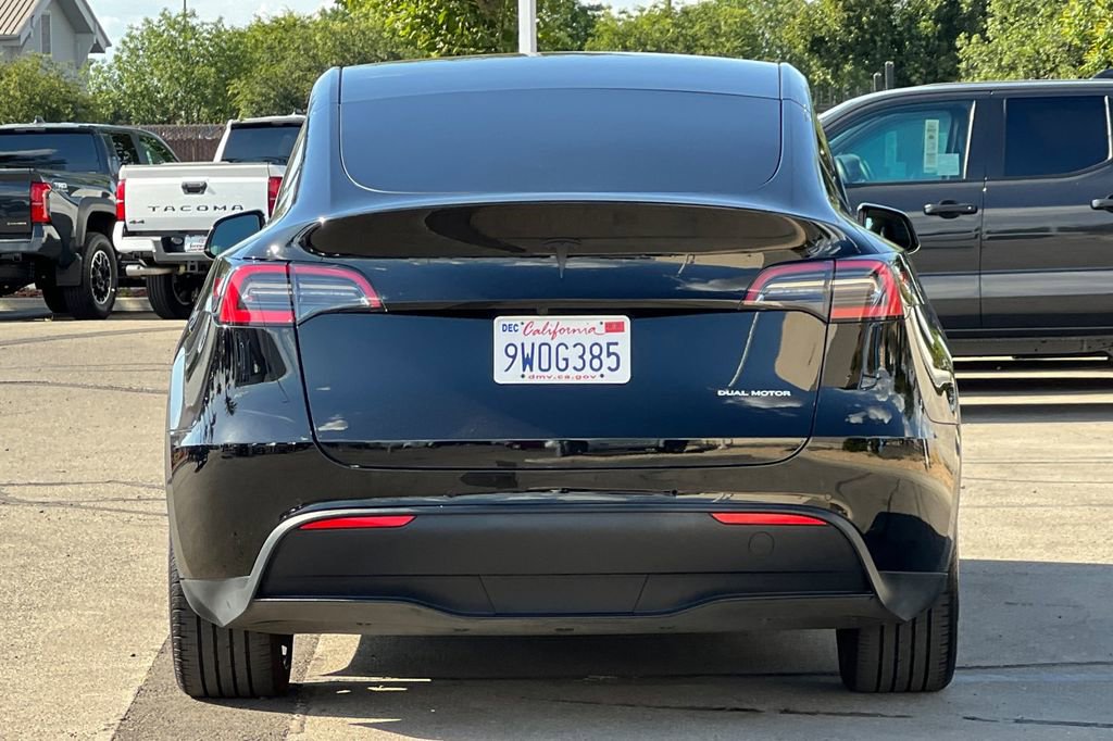 Used 2021 Tesla Model Y Long Range AWD/4WD image 6
