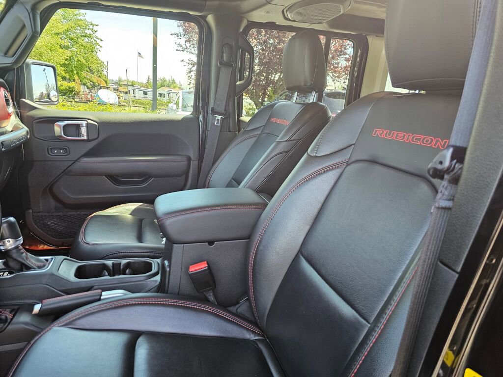 Used 2021 Jeep Wrangler Unlimited Rubicon w/ Uconnect 4C Nav & Sound Group AWD/4WD image 26