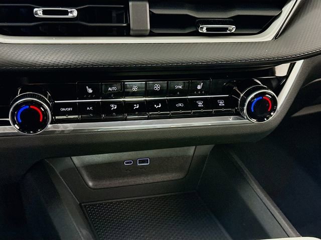 New 2026 Chevrolet Equinox LT image 16