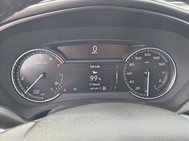 Used 2023 Cadillac XT4 Luxury w/ LPO, Onyx Lite Package image 11